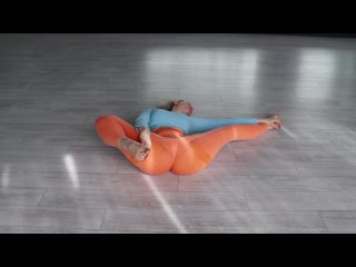 stretching and gymnastics — full body stretch (1)